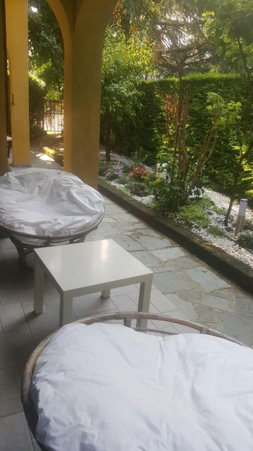 Rose'S Garden - Zona Tranquilla - Vicino Torino Daire Pino Torinese Dış mekan fotoğraf